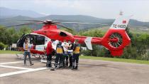 Karaman'da kalp krizi geçiren hasta helikopter ambulansla sevk edildi